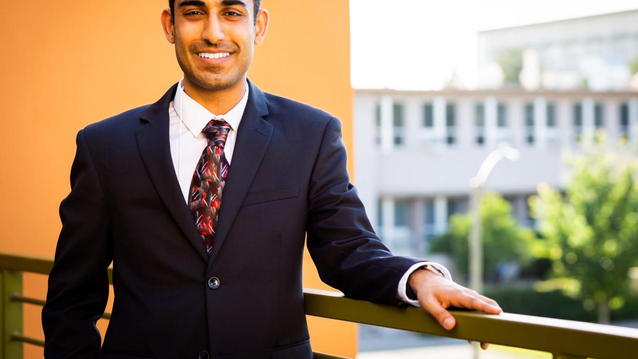 2019 UC Davis University Honors Program Graduate Shonit Sharma at the 2018 Chancellor's Award ceremony. Photo Credit: Daniel Oberbauer. 2019 UC Davis University Honors Program Graduate Shonit Sharma at the 2018 Chancellor's Award ceremony. Photo Credit: Daniel Oberbauer.